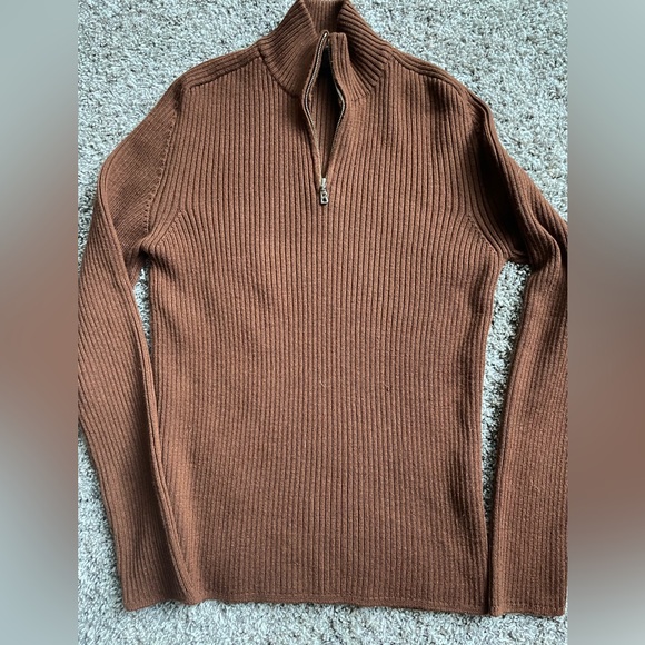 Bogner Vintage Woman’s Sweater in SZ 8/M in gently used condition - Picture 1 of 7